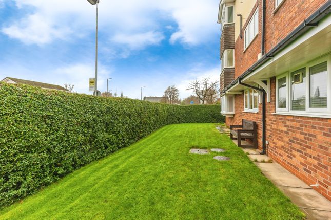 2, Tilby Close, Manchester photo 2