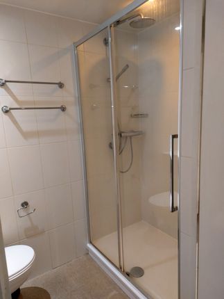 707, Cardinal Court, Oldham photo 4