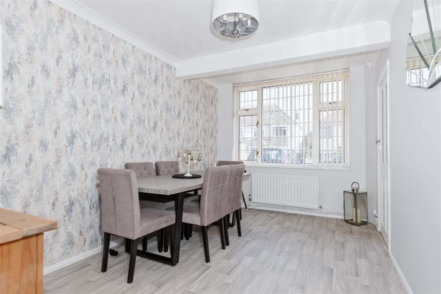 1, Seamill Park Avenue, Worthing photo 4