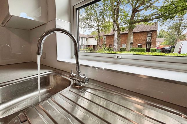 50, Cypress Grove, Aldershot photo 3
