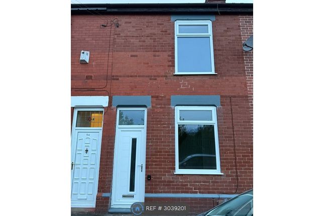 2-bed terraced on Park Road, Denton, Manchester, £1,050/mo