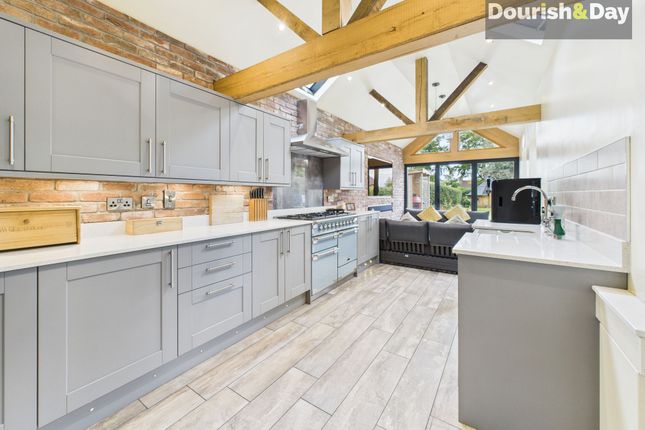 201 School Lane, Market Drayton photo 3