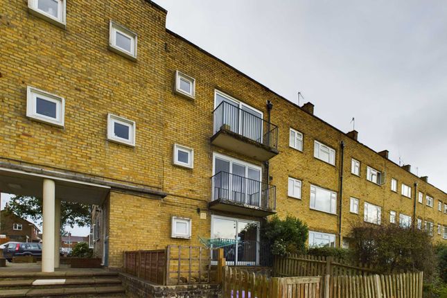 Flat for sale in Knightsbridge Way, Hemel Hempstead