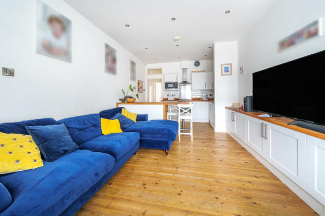 1-bed flat on 7, White Horse Hill, Chislehurst, £180,000