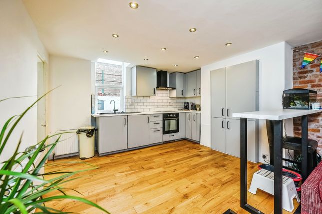 Town house for sale in York Road, Liverpool, Merseyside