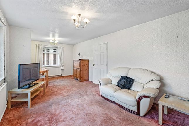 6 Haweswater Close, Runcorn photo 3
