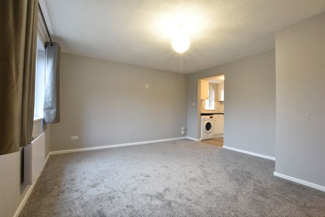 9, Whitecroft, Surrey photo 4