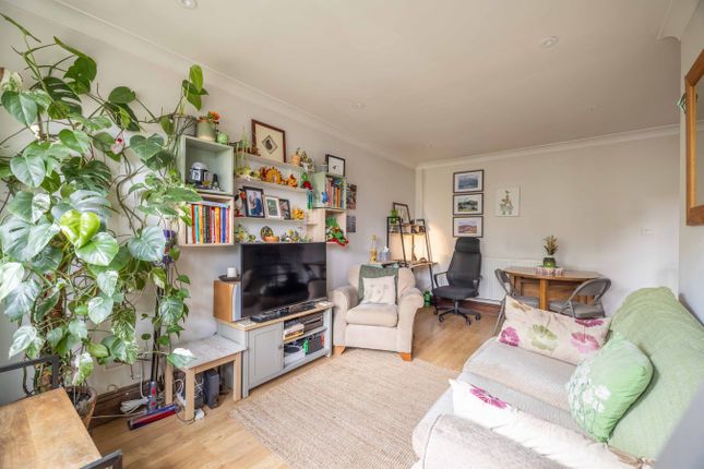 68 Lynton Mews, Chiltern Road, Slough photo 4