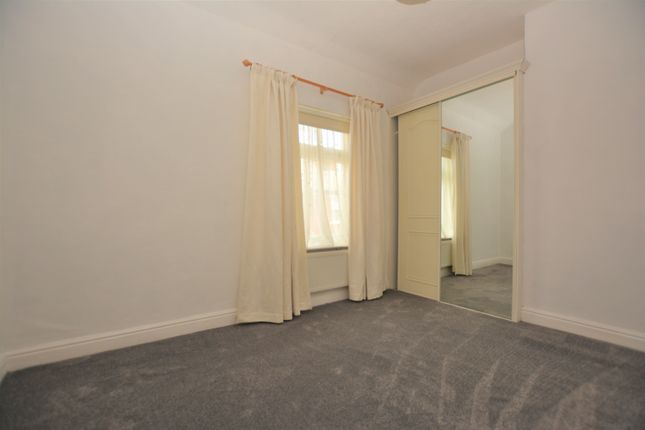 12, Powell Street, North Yorkshire photo 5