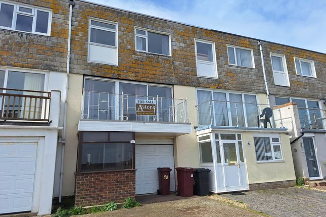 Thumbnail Terraced house for sale in Kingsway, Selsey