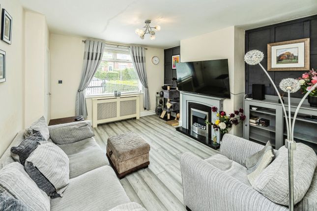 18, Richmond Avenue, Sowerby Bridge photo 4