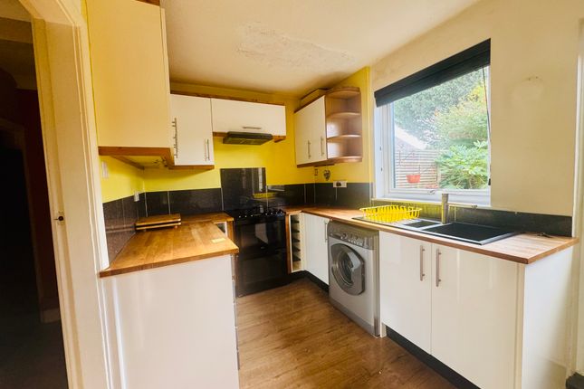 76, Priory Road, WELLINGBOROUGH photo 5