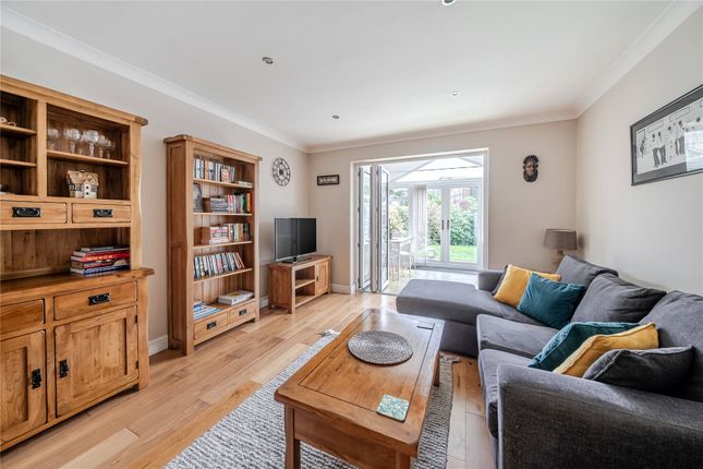 6, Vicarage Court, Beckenham photo 3