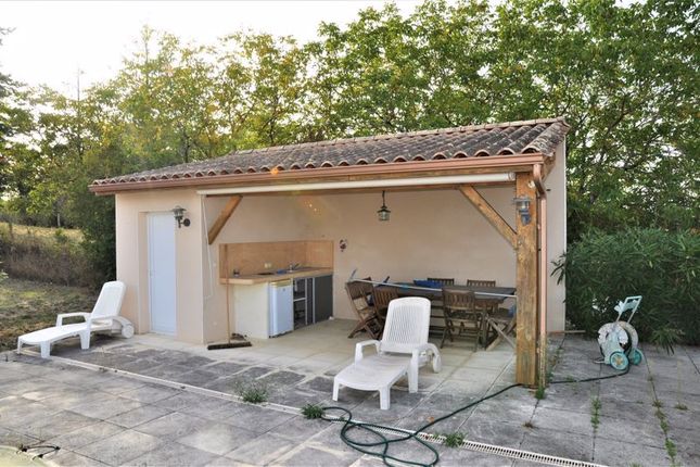 Property for sale in Near Fonroque, Dordogne, Nouvelle-Aquitaine