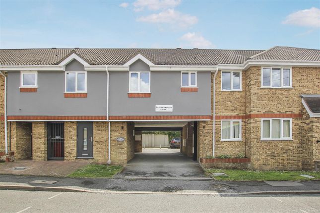 Flat for sale in Great Eastern Road, Warley, Brentwood