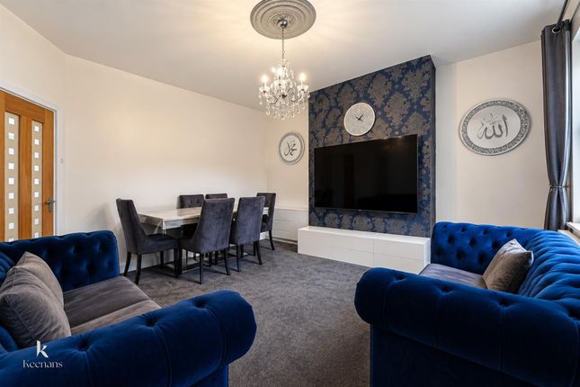 2, Castle Avenue, Rochdale photo 4