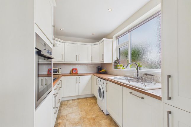 5, Queens Way, Cottingham photo 4
