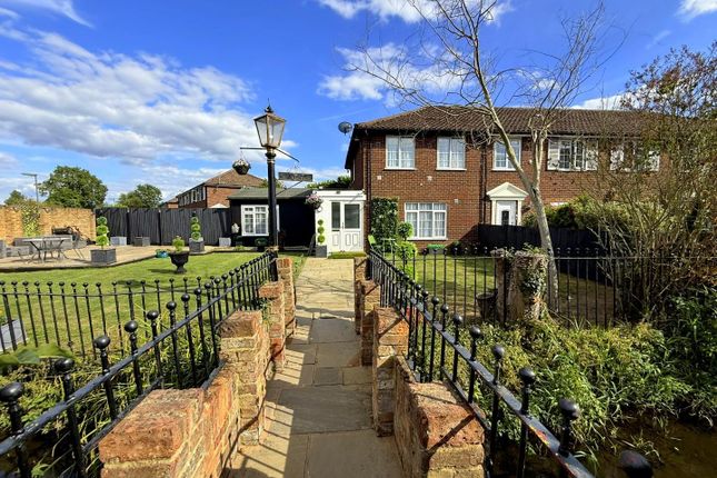 4-bed house on 1, Hithermoor Road, Staines-upon-Thames, £535,000