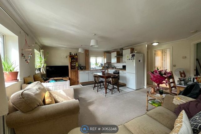 Tiggall Close, Earley, Reading photo 4