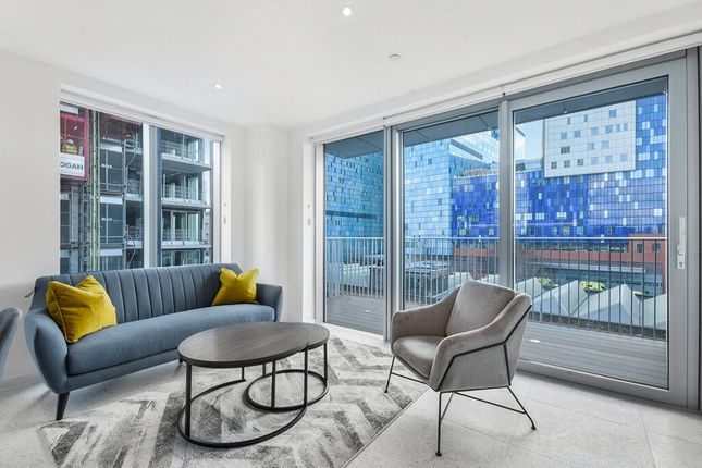 Thumbnail Flat for sale in Tapestry Way, London