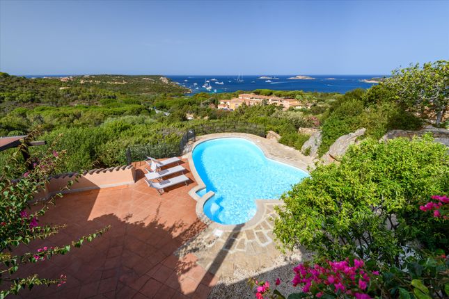 Villa for sale in Pantogia, Porto Cervo, Sardinia, Italy