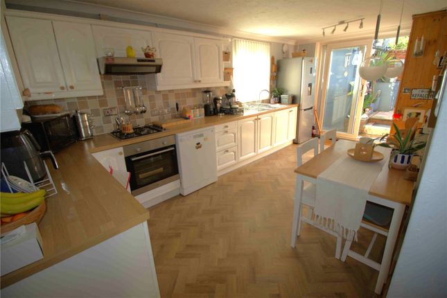 7, Prendergast, Pembrokeshire photo 3