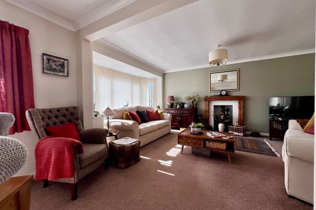 17, Ashdown Road, Fawley photo 4