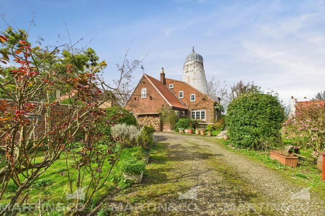 Cam02406G0-Pr0430-Still077