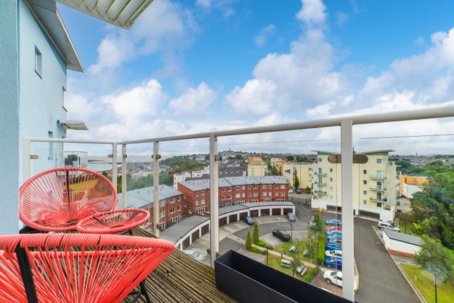 25, The Pinnacle, Trem Elai, Penarth photo 2