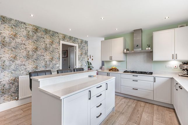 5, Torpy Close, Milton photo 4