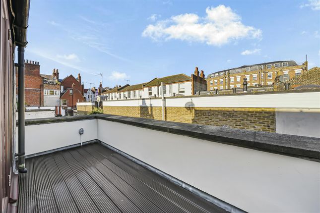 Perrins Lane, Hampstead photo 2