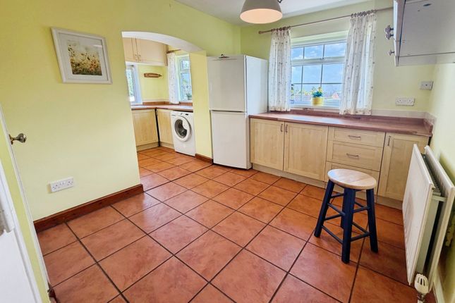 23, Blythe Avenue, Staffordshire photo 4