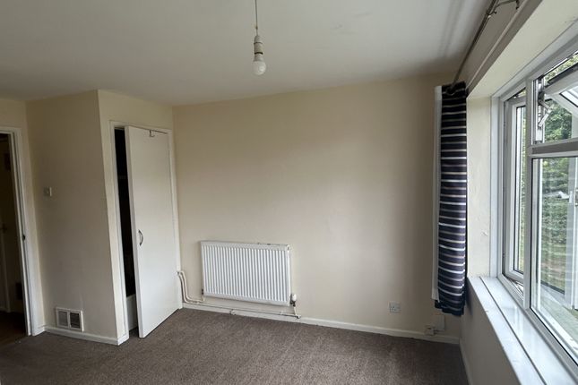Highlands Road, Andover Hampshire photo 5
