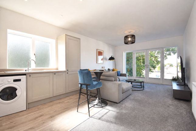 Apartment 6, Kings Court,, New Market Street, Lancashire photo 3