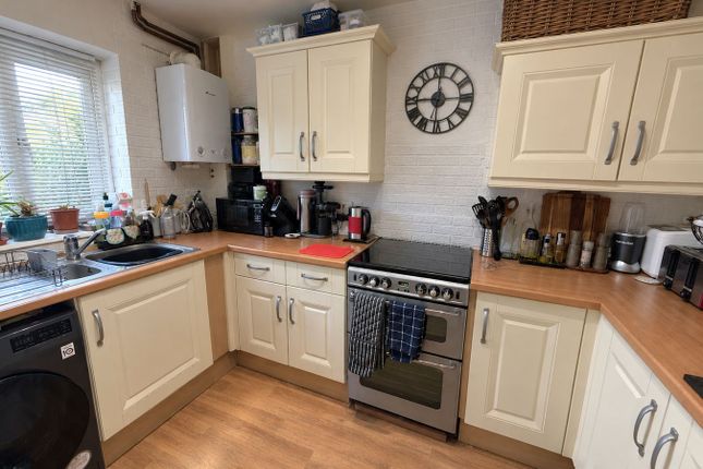 Shalfleet Close, Eastbourne photo 3