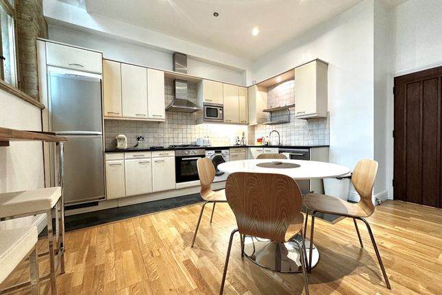 Flat for sale in Orphanage Road, Watford