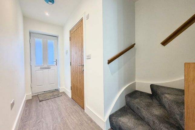 33, Abb Street, West Yorkshire photo 5