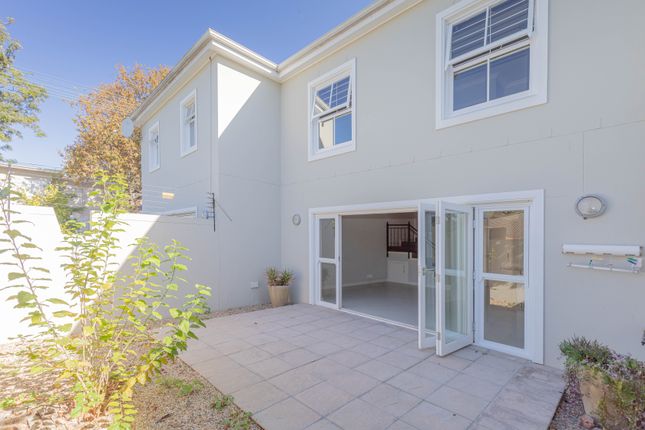 Town house for sale in Yellow Wood Manor, Indian Road, Kenilworth, Cape Town, Western Cape, South Africa