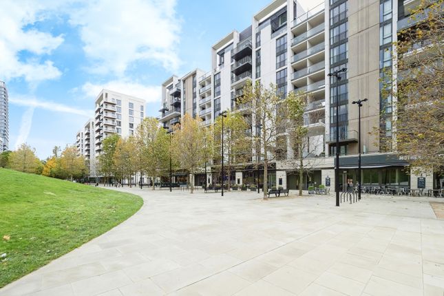 Thumbnail Flat for sale in Napa Close, London