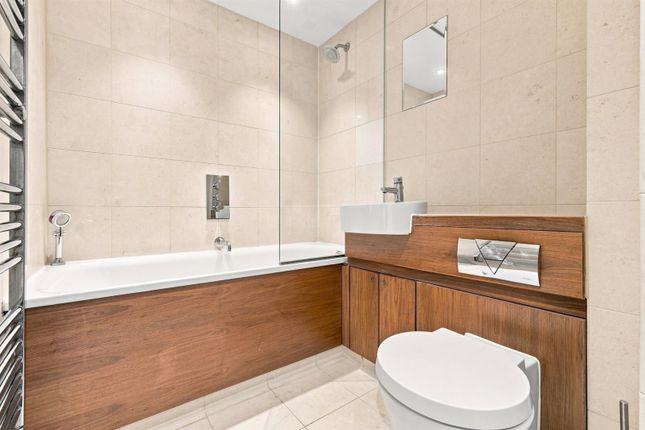 Flat 10, The Atrium, Lower Queens Road, Buckhurst Hill photo 3