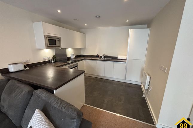 403, Flat, Manchester photo 4