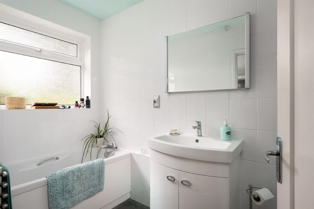En Suite Bathroom