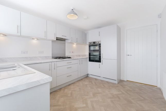 2, Cowan Avenue, Renfrewshire photo 5