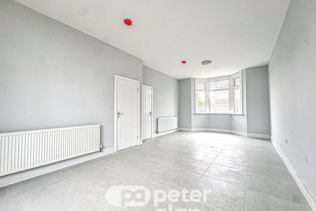75, Cardiff photo 5