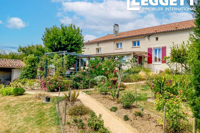 Thumbnail Villa for sale in Jurignac, Charente, Nouvelle-Aquitaine