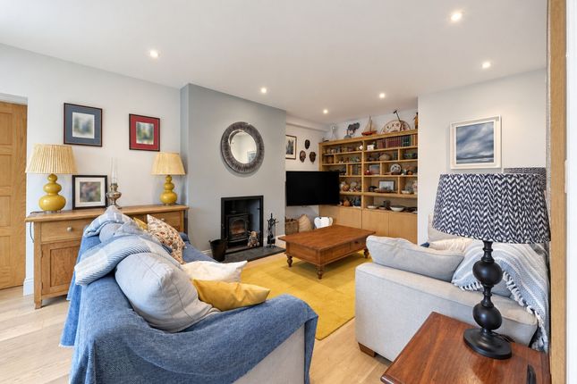 16 Gayton Lane, Wirral photo 2