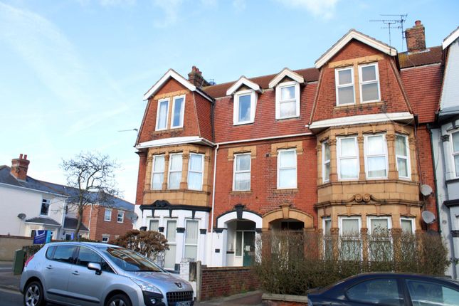 1 Bedroom Flats To Let In Back Pier Plain Gorleston Great
