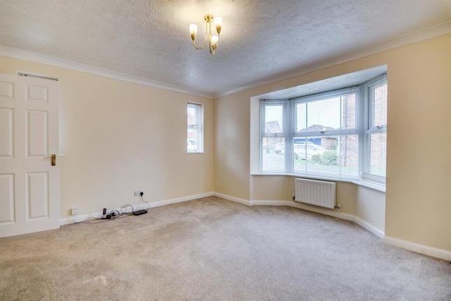 Murray Close, Cheltenham photo 4