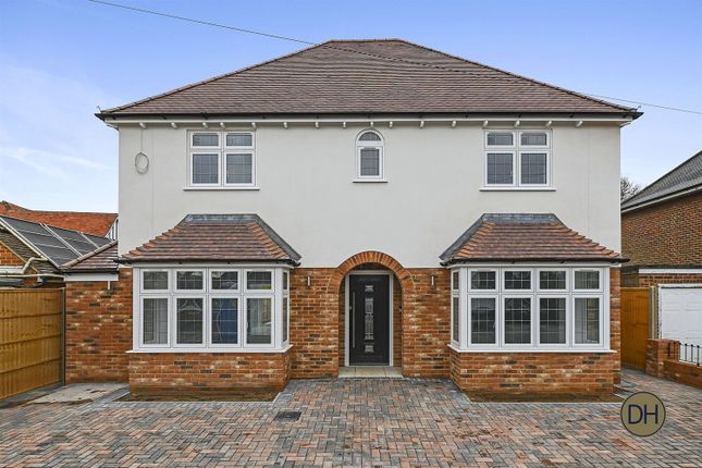 Thumbnail Detached house for sale in Green Close, Chelmsford, Essex