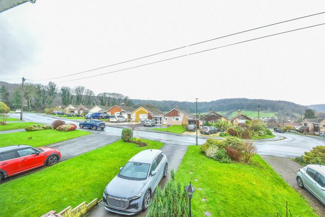 14, Byron Road, Dursley photo 3